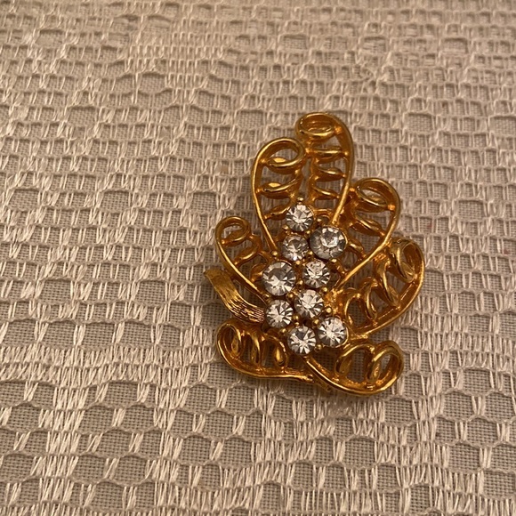 Vintage Brooches - Picture 5 of 8